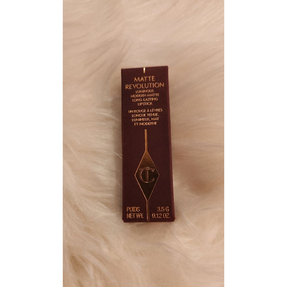 Charlotte Tilbury Lipstick - Picture 1 of 2